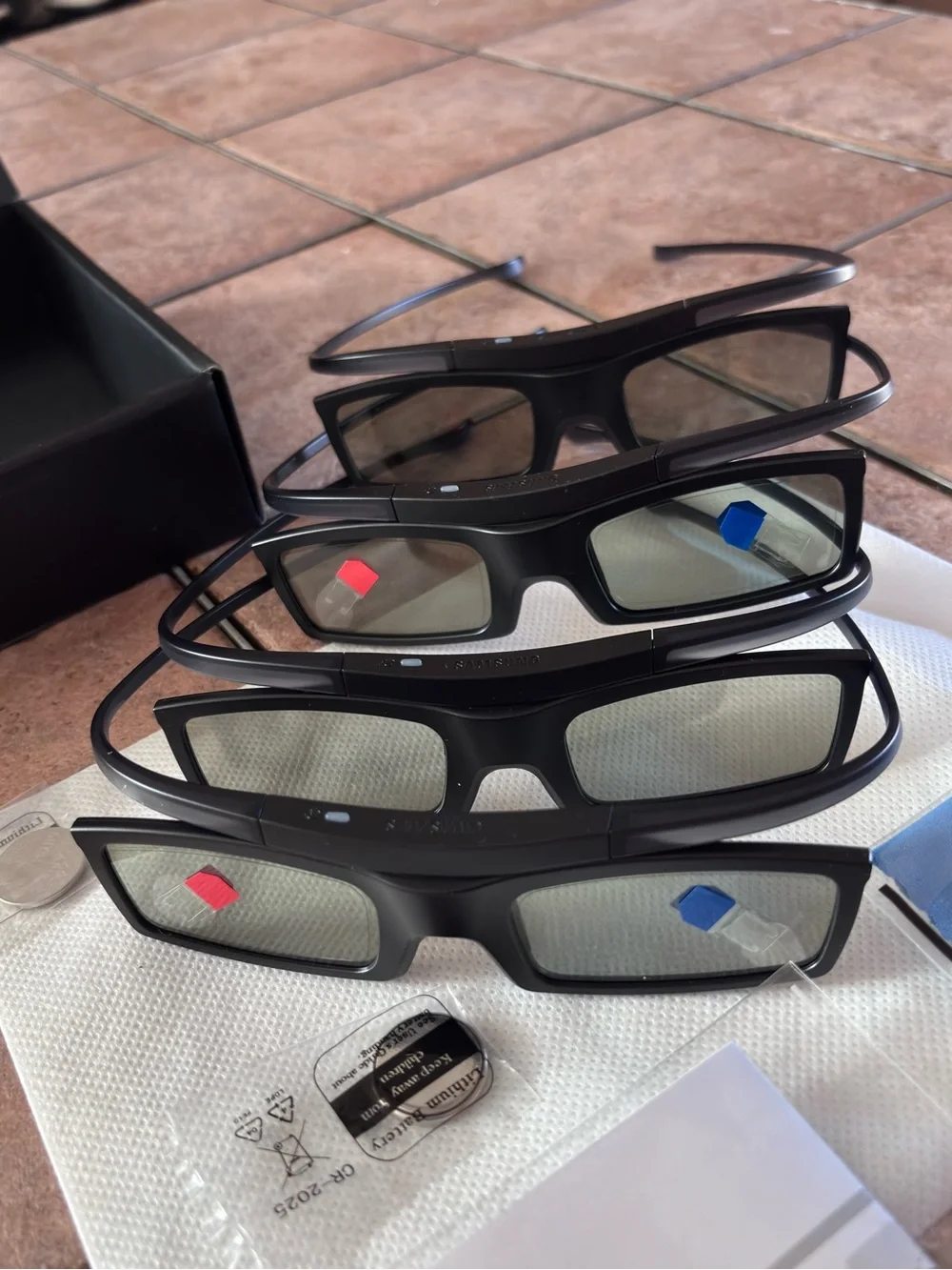 Samsung Smart TV 4x 3D glasses new genuine SSG-5100GB for Samsung tv